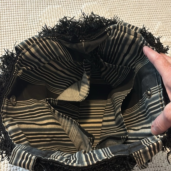 WN Zag Bag Large Fringe Shoulder Tote Handbag - Picture 10 of 10